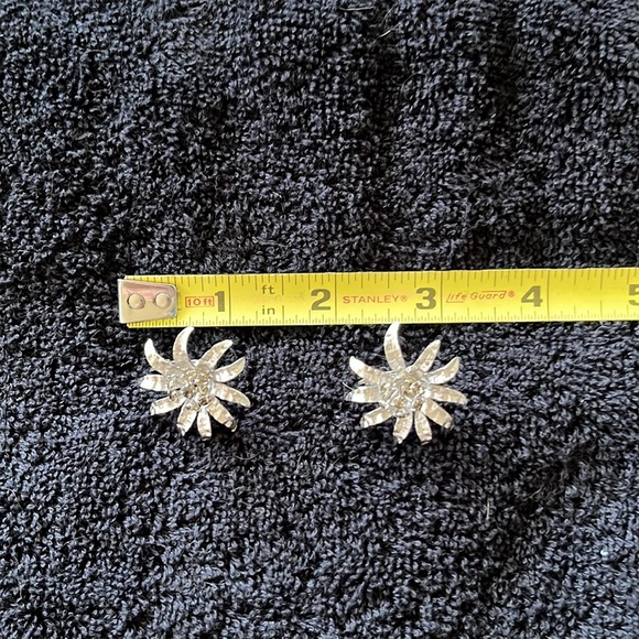 Vintage Park Lane Clip On Silver and Crystal Earrings - Picture 5 of 6